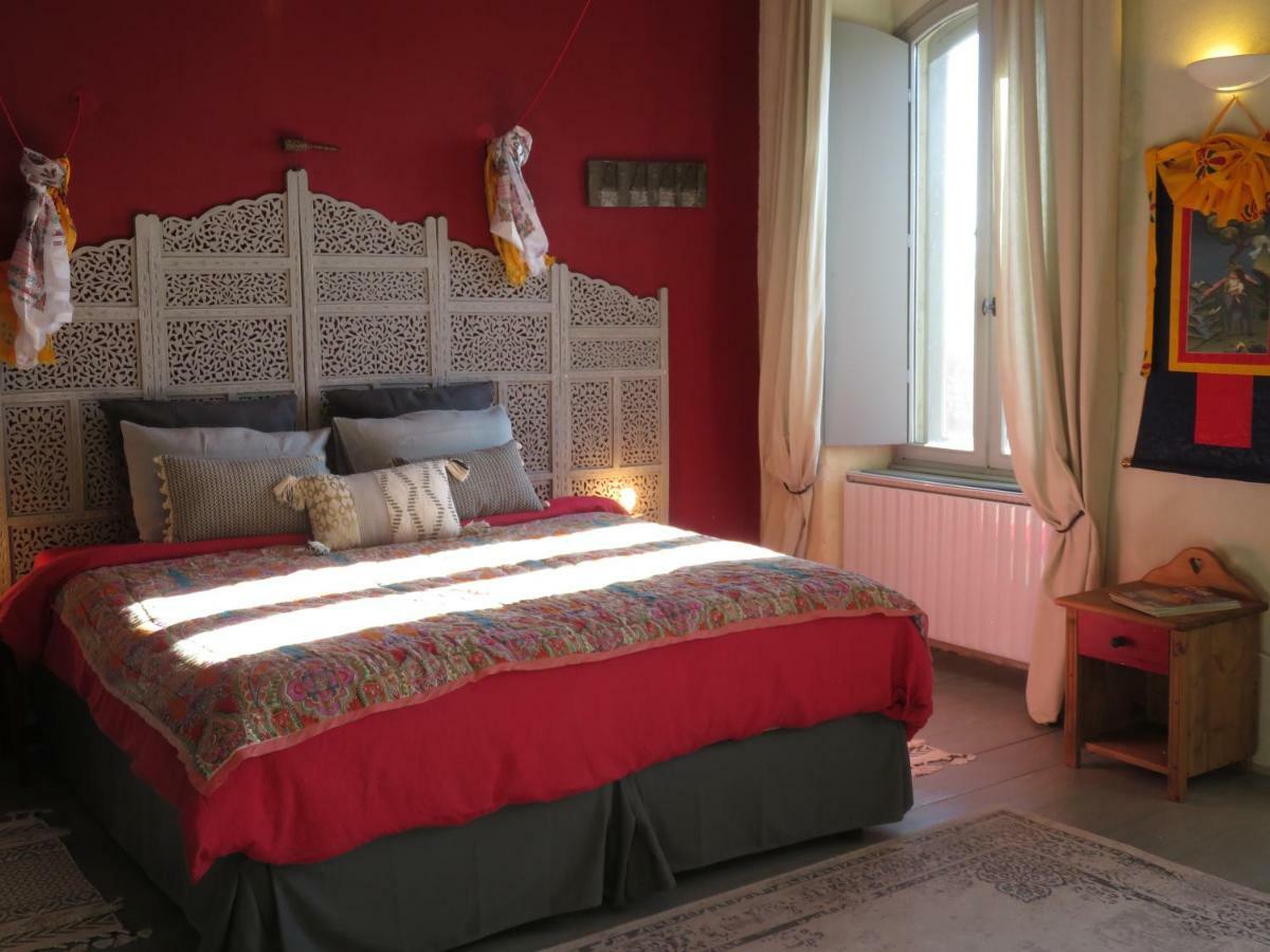Le Mas Montredon Bed and Breakfast Arles Buitenkant foto